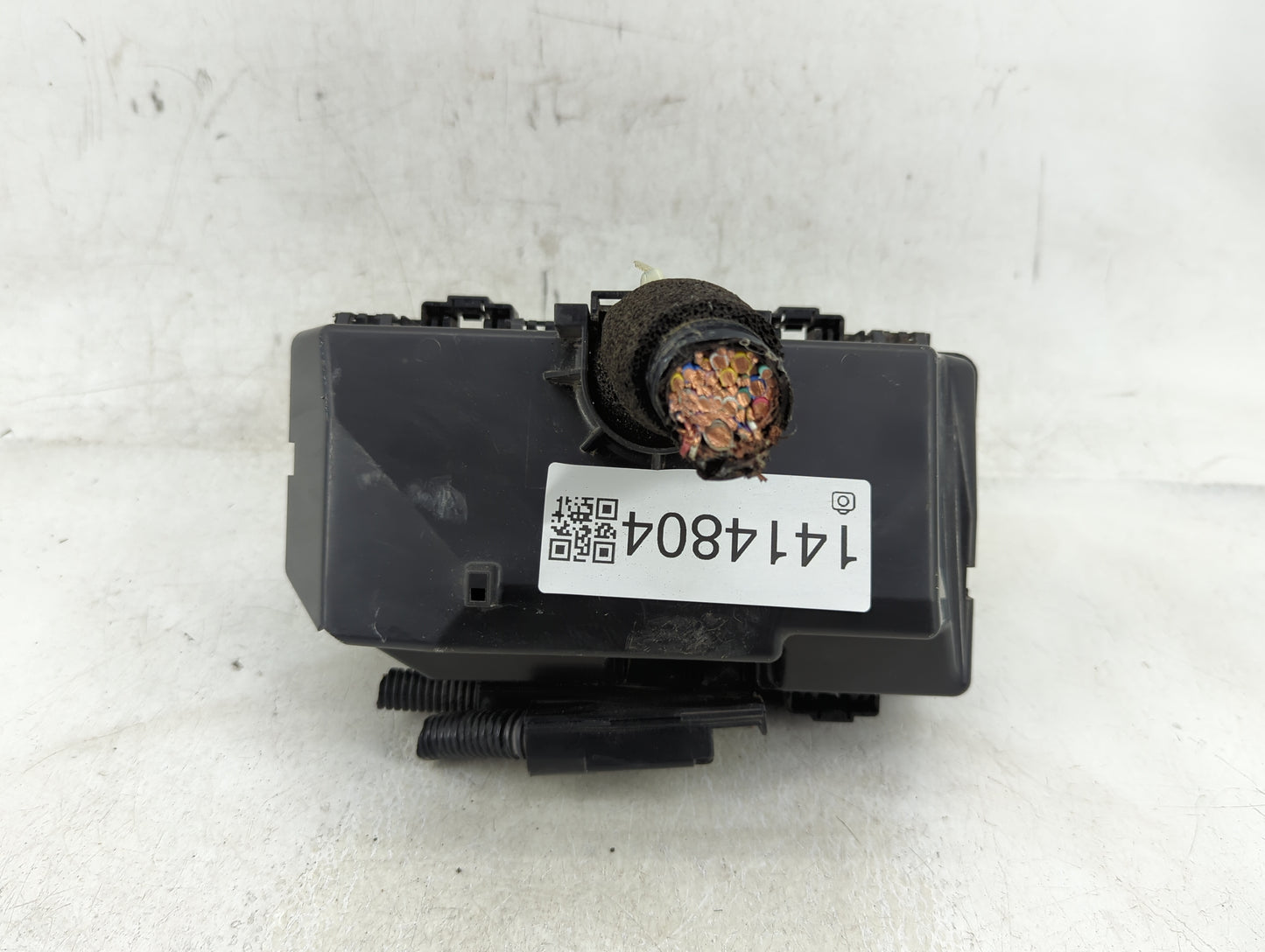 2015-2016 Honda Cr-V Fusebox Fuse Box Panel Relay Module P/N:T1W A010 A0 Fits Fits 2015 2016 OEM Used Auto Parts - Oemusedau