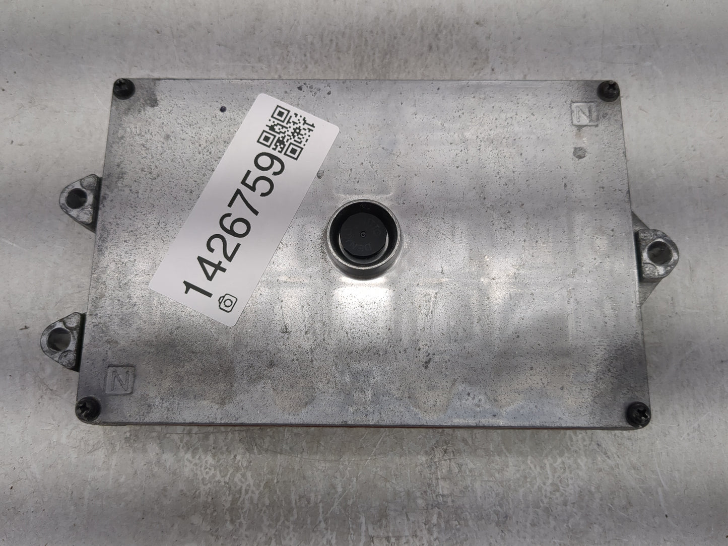 2016 Honda Cr-V PCM Engine Control Computer ECU ECM PCU OEM P/N:37820-5LA-B52 Fits OEM Used Auto Parts - Oemusedautoparts1.c