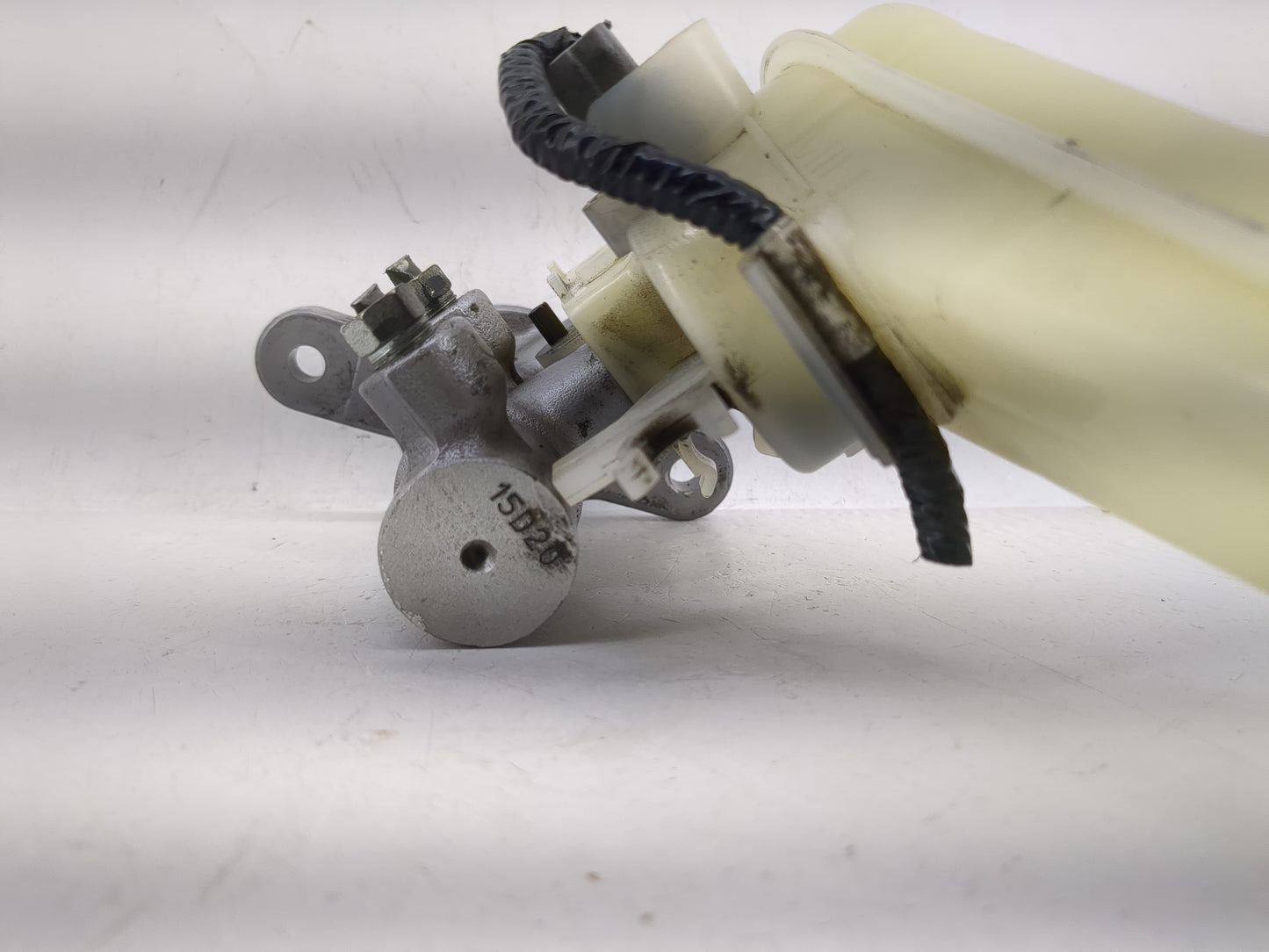 2016-2022 Honda Hr-v Brake Master Cylinder 1209093 - Oemusedautoparts1.com