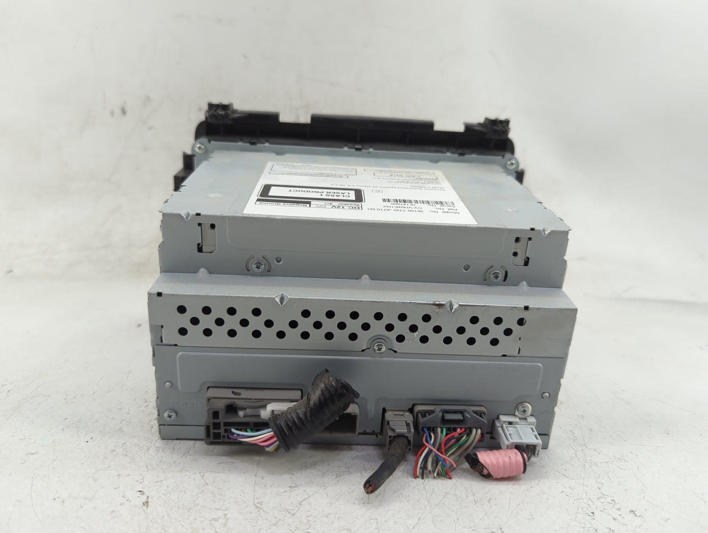 2016 Honda Hr-V Radio AM FM Cd Player Receiver Replacement P/N:39100-T7W-A710-M1 Fits OEM Used Auto Parts - Oemusedautoparts