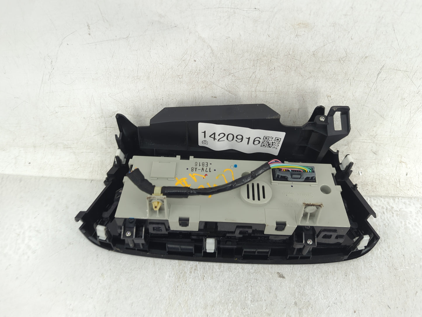 2016-2022 Honda Hr-V Climate Control Module Temperature AC/Heater Replacement P/N:77Y-AB EB16 Fits OEM Used Auto Parts - Oem