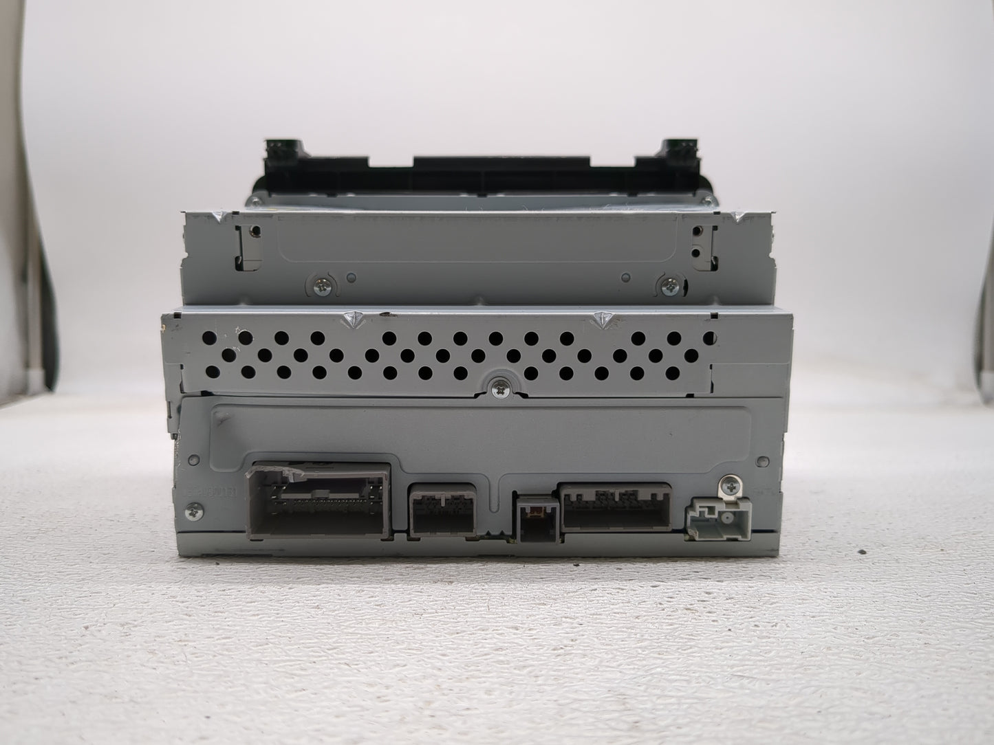 2016 Honda Hr-V Radio AM FM Cd Player Receiver Replacement P/N:39100-T7W-A710-M1 Fits OEM Used Auto Parts - Oemusedautoparts