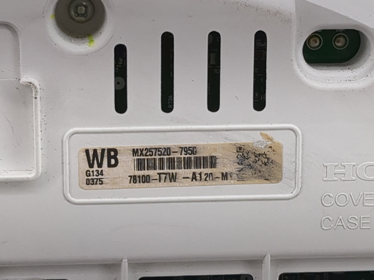 2016-2022 Honda Hr-V Instrument Cluster Speedometer Gauges P/N:78100-T7W-A120-M1 MX257520-7950 Miles:59K Fits OEM Used Auto