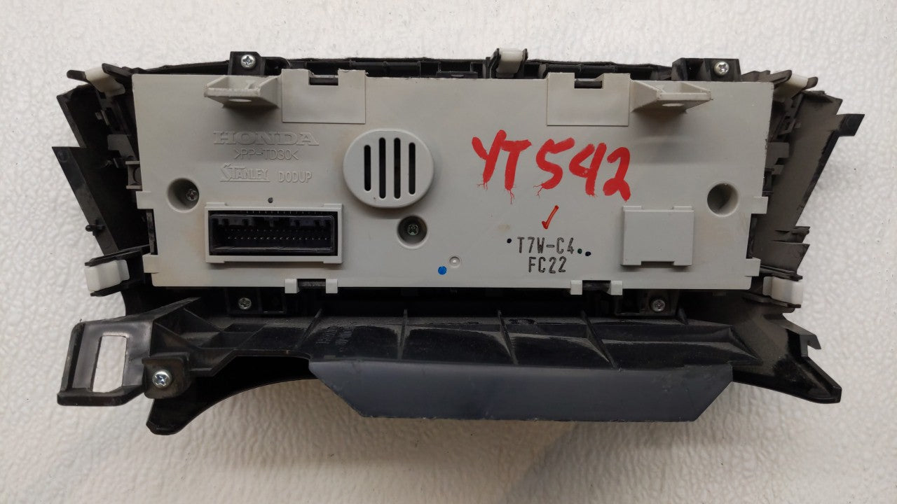 2016 Honda Hr-V Climate Control Module Temperature AC/Heater Replacement Fits OEM Used Auto Parts - Oemusedautoparts1.com