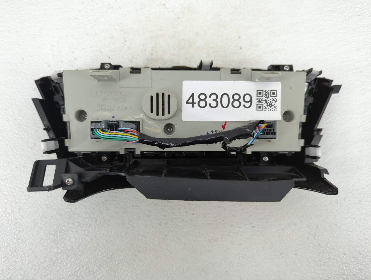 2016-2022 Honda Hr-V Climate Control Module Temperature AC/Heater Replacement P/N:T7W-C8 T7W-C4 Fits OEM Used Auto Parts - O