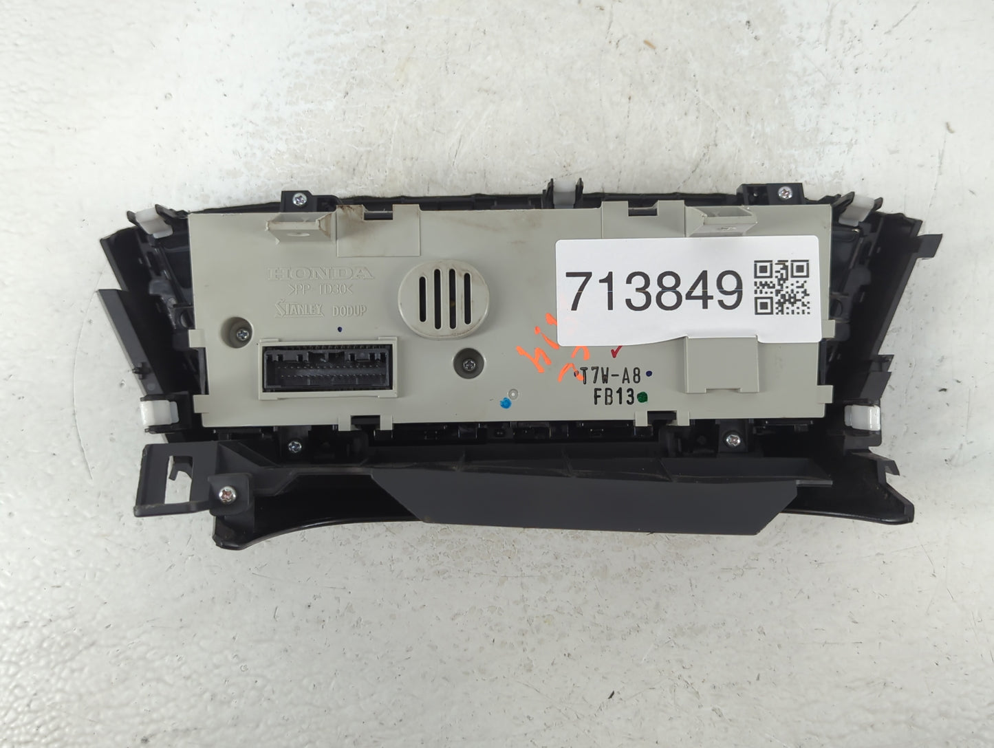 2016-2022 Honda Hr-V Climate Control Module Temperature AC/Heater Replacement P/N:T7W-AB Fits OEM Used Auto Parts - Oemuseda
