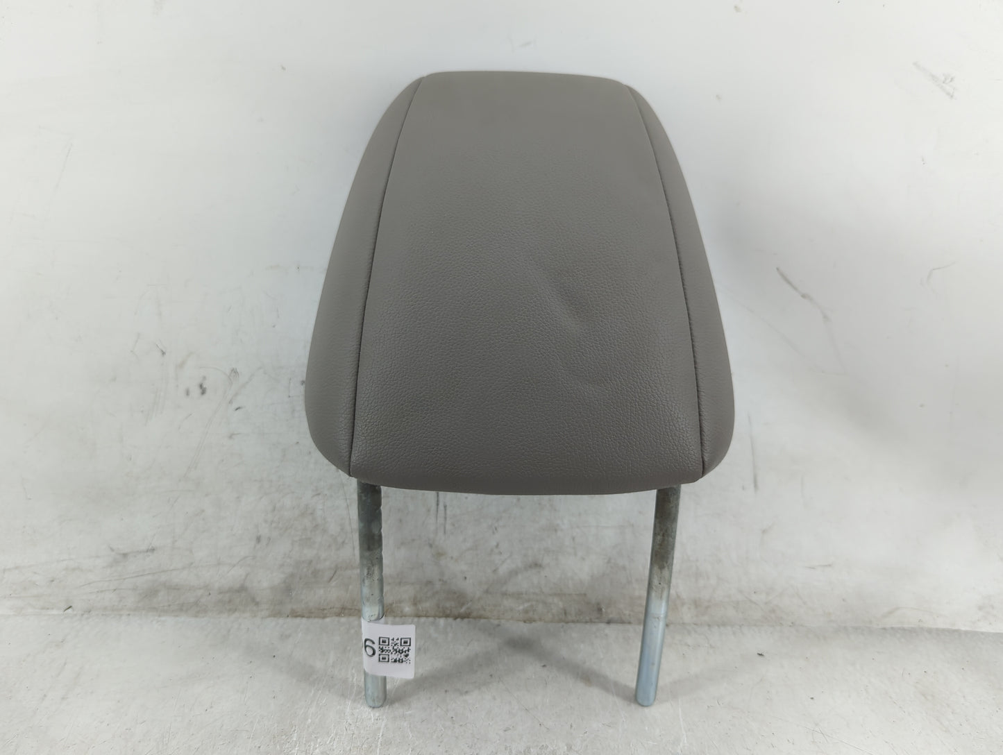 2016 Honda Odyssey Headrest Head Rest Rear Center Seat Fits OEM Used Auto Parts - Oemusedautoparts1.com