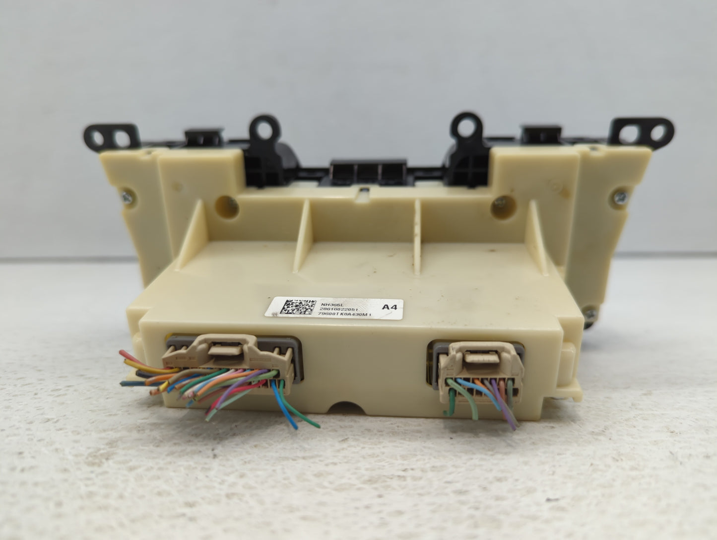 2011-2017 Honda Odyssey Climate Control Module Temperature AC/Heater Replacement P/N:79600TK8A420M1 79600TK8A430M1 Fits OEM