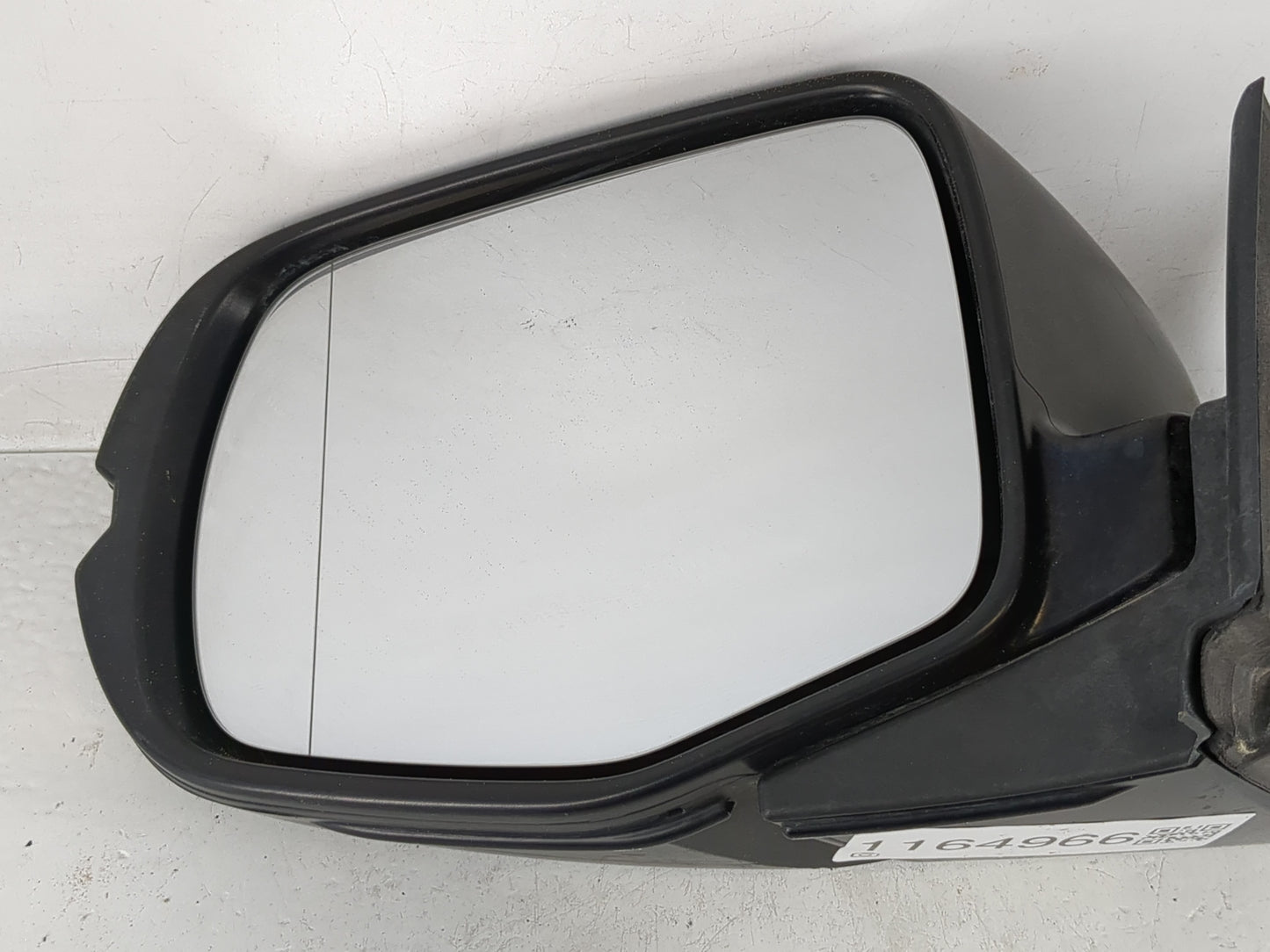 2016 Honda Pilot Driver Side View Mirror - Left Door Mirror OEM Used - Oemusedautoparts1.com