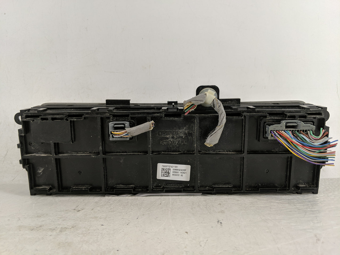 2016-2018 Honda Pilot Climate Control Module Temperature AC/Heater Replacement P/N:79600TG7A211M1 Fits Fits 2016 2017 2018 O