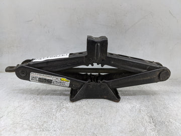 2016 Honda Pilot Spare Scissor Car Jack