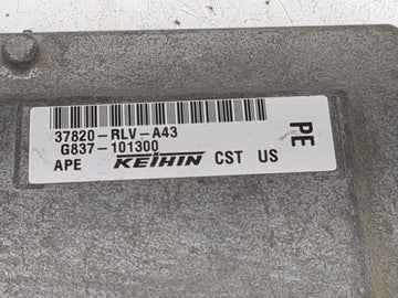 2016 Honda Pilot PCM Engine Control Computer ECU ECM PCU OEM P/N:37820-RLV-A43 G837-101300 Fits OEM Used Auto Parts