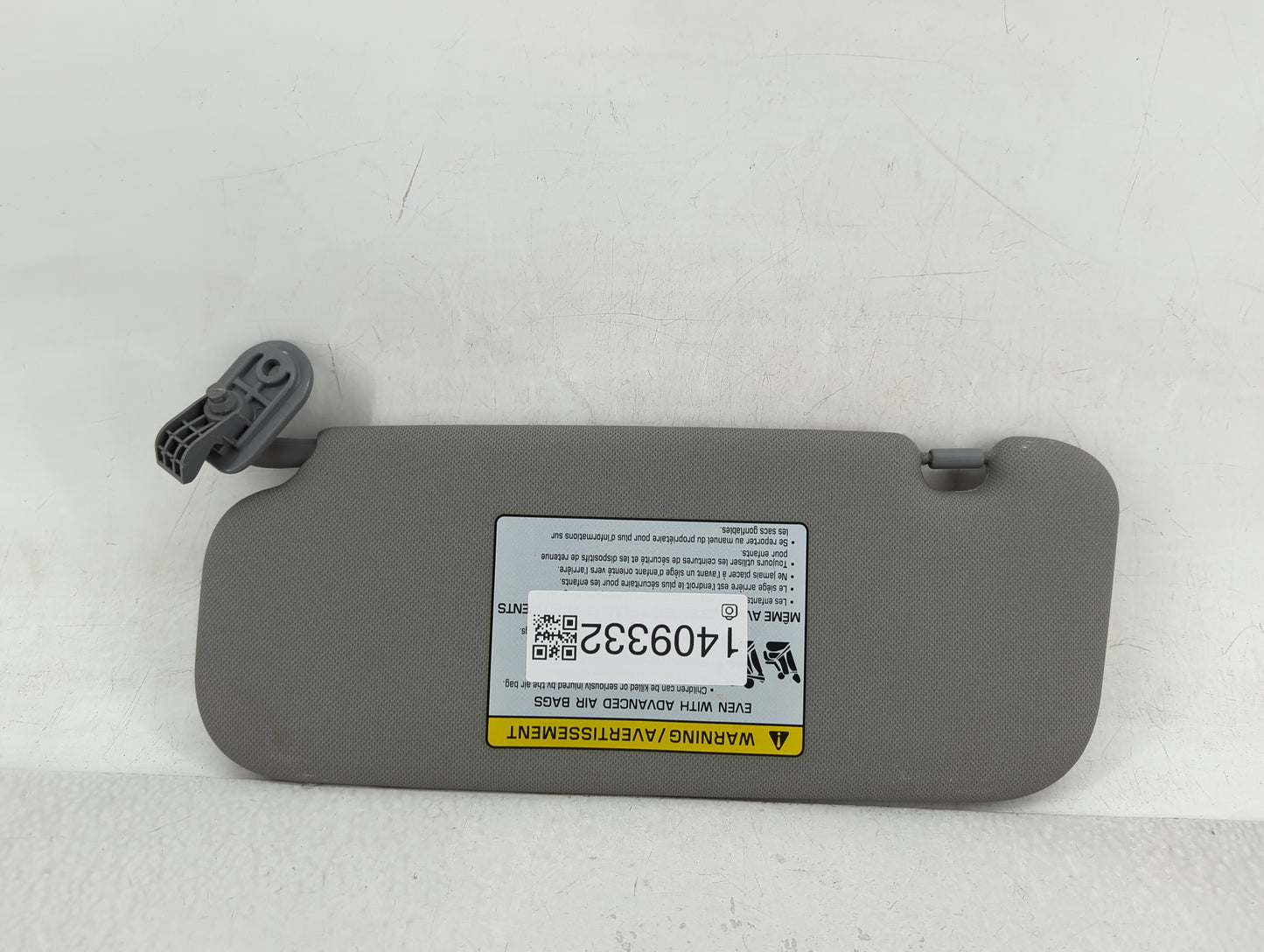 2014-2017 Hyundai Accent Sun Visor Shade Replacement Passenger Right Mirror Fits Fits 2014 2015 2016 2017 OEM Used Auto Part
