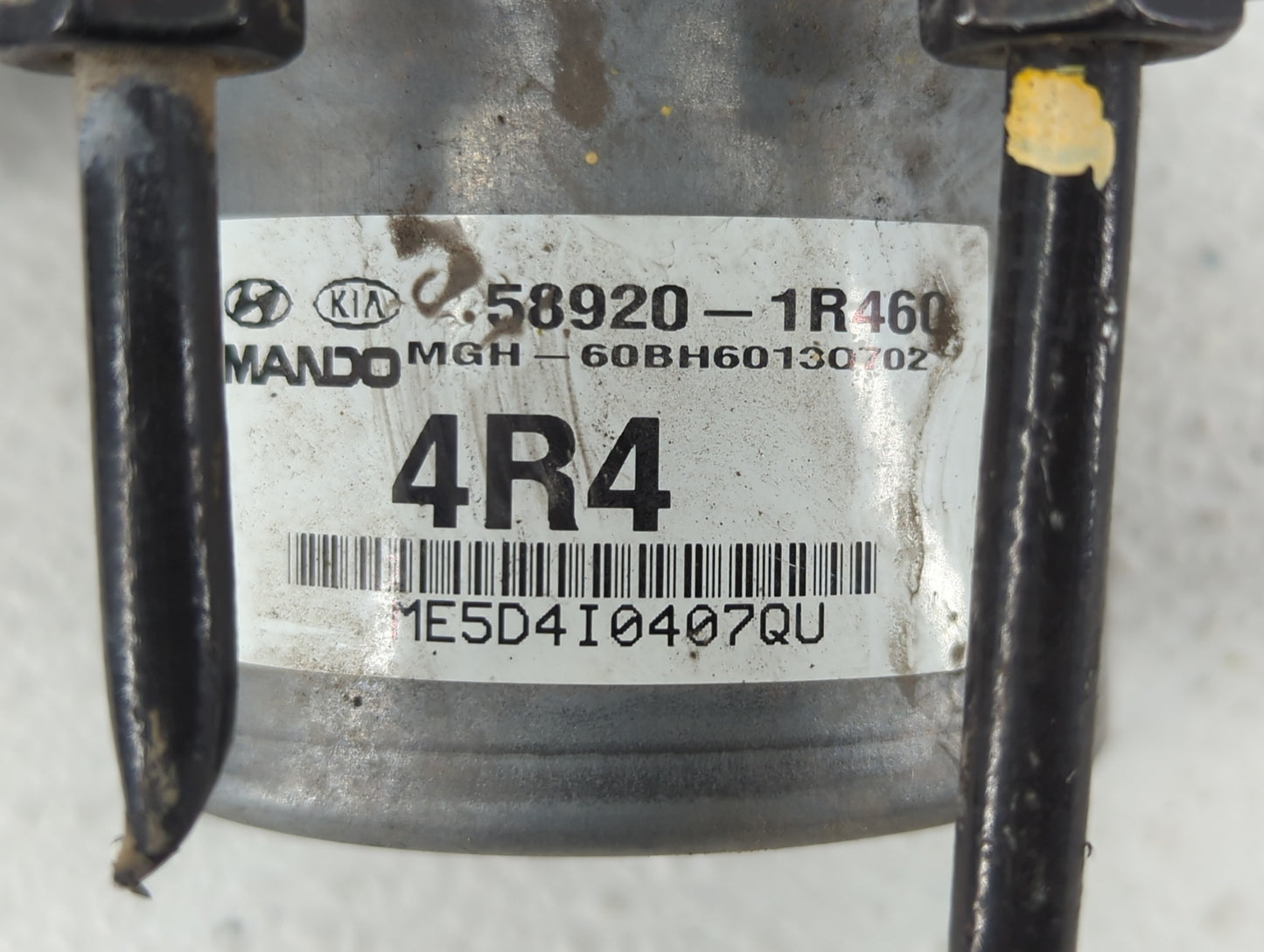 2015-2017 Hyundai Accent ABS Pump Control Module Replacement P/N:58920-1R460 Fits Fits 2015 2016 2017 OEM Used Auto Parts -