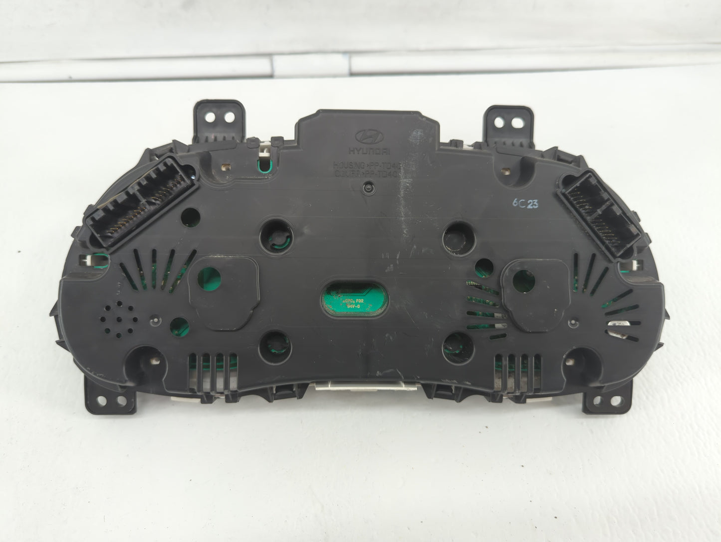 2015-2017 Hyundai Accent Instrument Cluster Speedometer Gauges P/N:94021-1R510 94021-1R500 Fits Fits 2015 2016 2017 OEM Used
