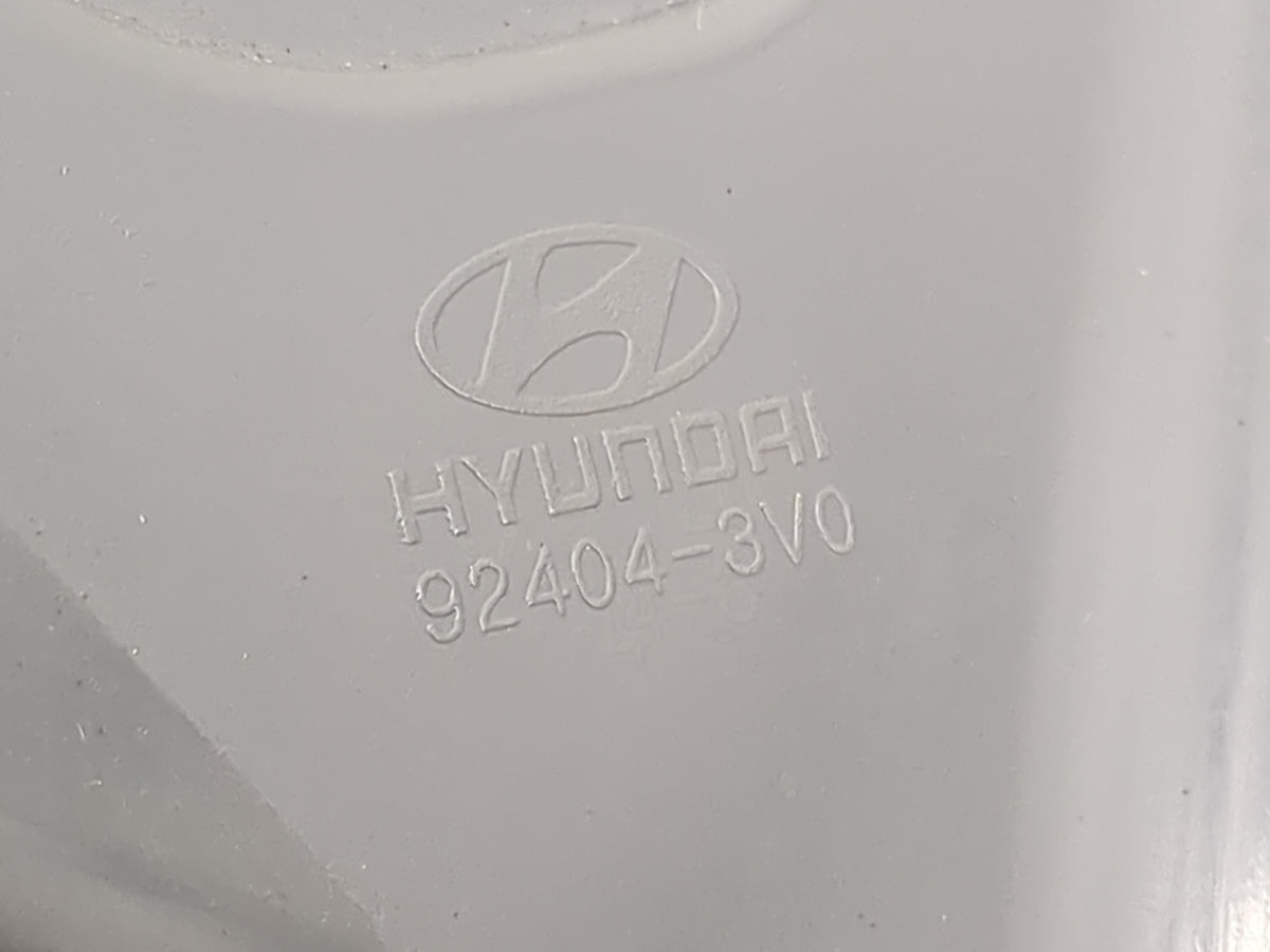 2012-2017 Hyundai Azera Tail Light Assembly Passenger Right OEM P/N:92404-3V0 Fits Fits 2012 2013 2014 2015 2016 2017 OEM Us