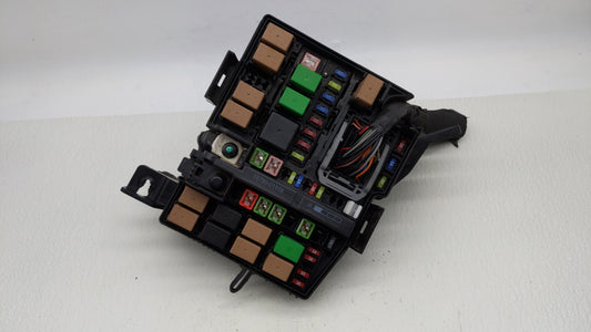 2015-2017 Hyundai Azera Fusebox Fuse Box Panel Relay Module P/N:91223 3V020 Fits Fits 2015 2016 2017 OEM Used Auto Parts