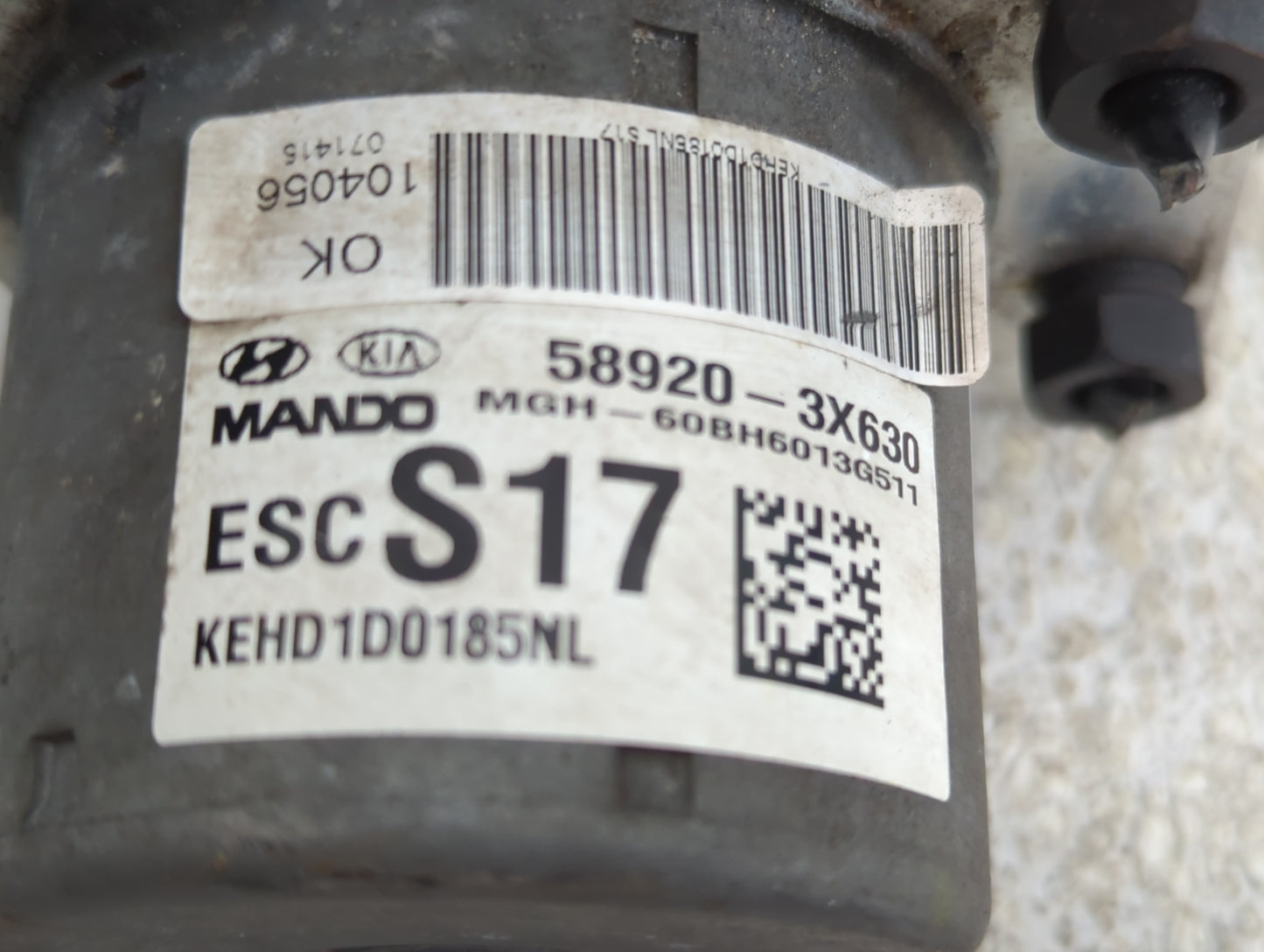 2014-2016 Hyundai Elantra ABS Pump Control Module Replacement P/N:BE6003G510 Fits Fits 2014 2015 2016 OEM Used Auto Parts -