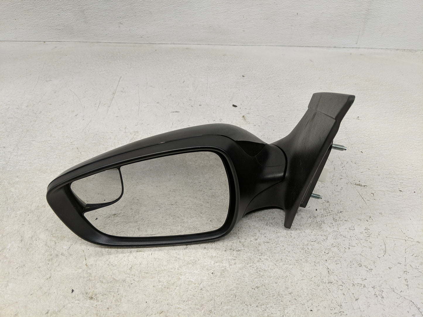 2014-2017 Hyundai Elantra Driver Side View Mirror - Left Door Mirror OEM Used - Oemusedautoparts1.com