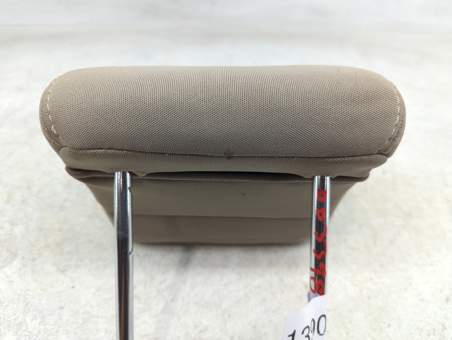 2011-2016 Hyundai Elantra Headrest Head Rest Rear Center Seat Fits Fits 2011 2012 2013 2014 2015 2016 OEM Used Auto Parts -