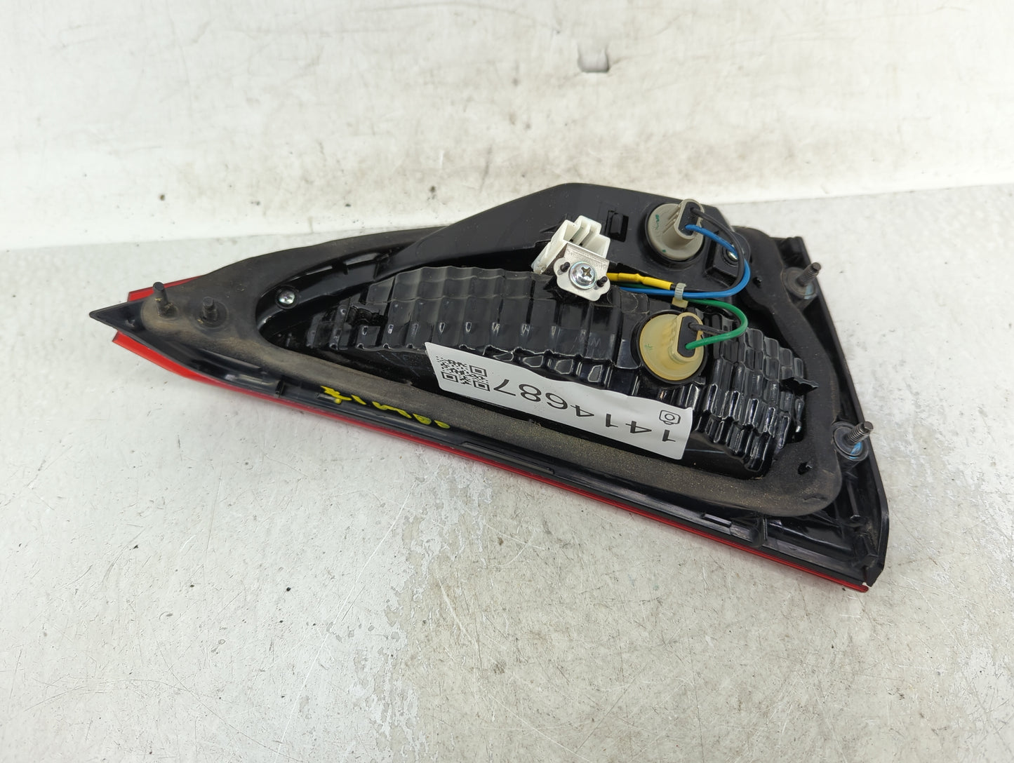 2014-2016 Hyundai Elantra Tail Light Assembly Passenger Right OEM P/N:92403-3Q Fits Fits 2014 2015 2016 OEM Used Auto Parts