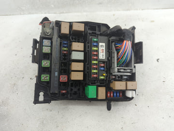 2016-2017 Hyundai Elantra Fusebox Fuse Box Panel Relay Module P/N:91950-A5742 Fits Fits 2016 2017 OEM Used Auto Parts