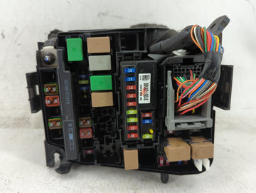 2016-2017 Hyundai Elantra Fusebox Fuse Box Panel Relay Module P/N:91951-3X160 Fits Fits 2016 2017 OEM Used Auto Parts