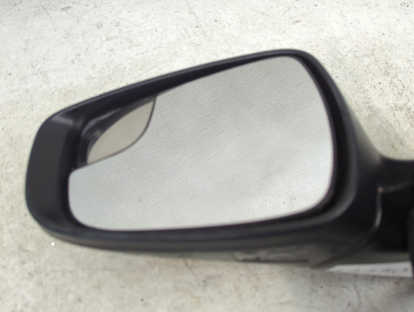2015-2016 Hyundai Elantra Driver Side View Mirror - Left Door Mirror OEM Used - Oemusedautoparts1.com