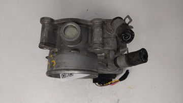 2011-2018 Hyundai Elantra Throttle Body P/N:35100-2E000 Fits Fits 2011 2012 2013 2014 2015 2016 2017 2018 2019 OEM Used Auto Parts