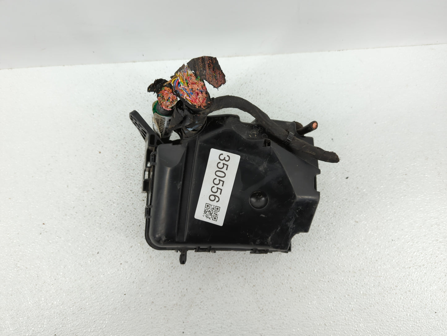 2014-2016 Hyundai Elantra Fusebox Fuse Box Panel Relay Module P/N:91265 3X060 91265 3X060A, 91951-3X100 Fits Fits 2014 2015