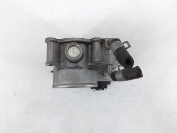 2011-2018 Hyundai Elantra Throttle Body P/N:35100-2E000 1302150124 Fits Fits 2011 2012 2013 2014 2015 2016 2017 2018 2019 OEM Used Auto Parts