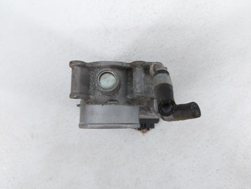 2011-2018 Hyundai Elantra Throttle Body P/N:35100-2E000 1302150124 Fits Fits 2011 2012 2013 2014 2015 2016 2017 2018 2019 OEM Used Auto Parts