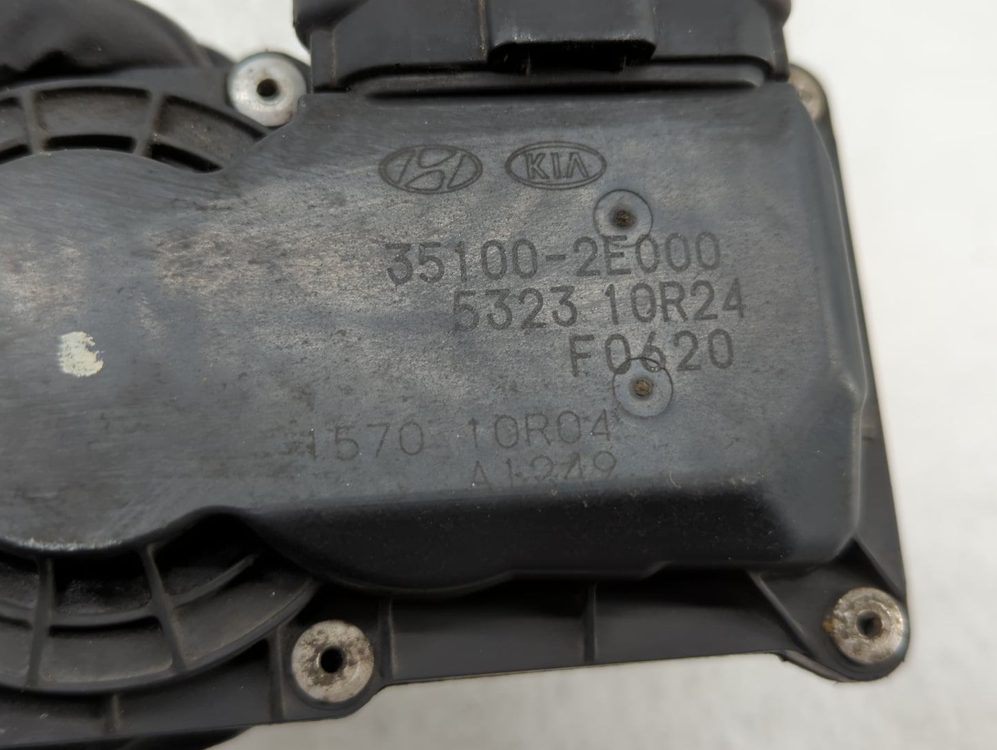 2011-2018 Hyundai Elantra Throttle Body P/N:35100-2E000 1302150124 Fits Fits 2011 2012 2013 2014 2015 2016 2017 2018 2019 OE