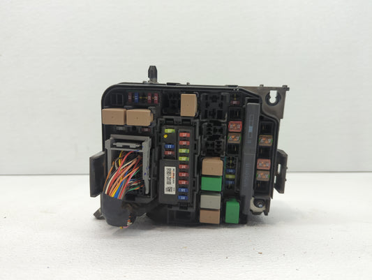 2014-2016 Hyundai Elantra Fusebox Fuse Box Panel Relay Module P/N:912013Y060 91951-3X100 Fits Fits 2014 2015 2016 OEM Used Auto Parts