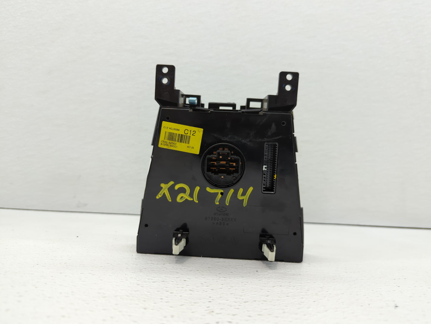 2014-2016 Hyundai Elantra Climate Control Module Temperature AC/Heater Replacement P/N:97250-3XCD1 97250-3 Fits OEM Used Aut