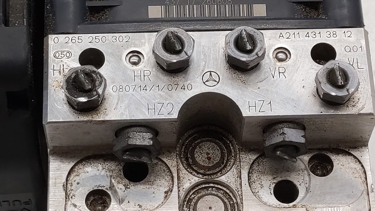 2016 Hyundai Elantra Passenger Right Rear Power Window Switch - Oemusedautoparts1.com