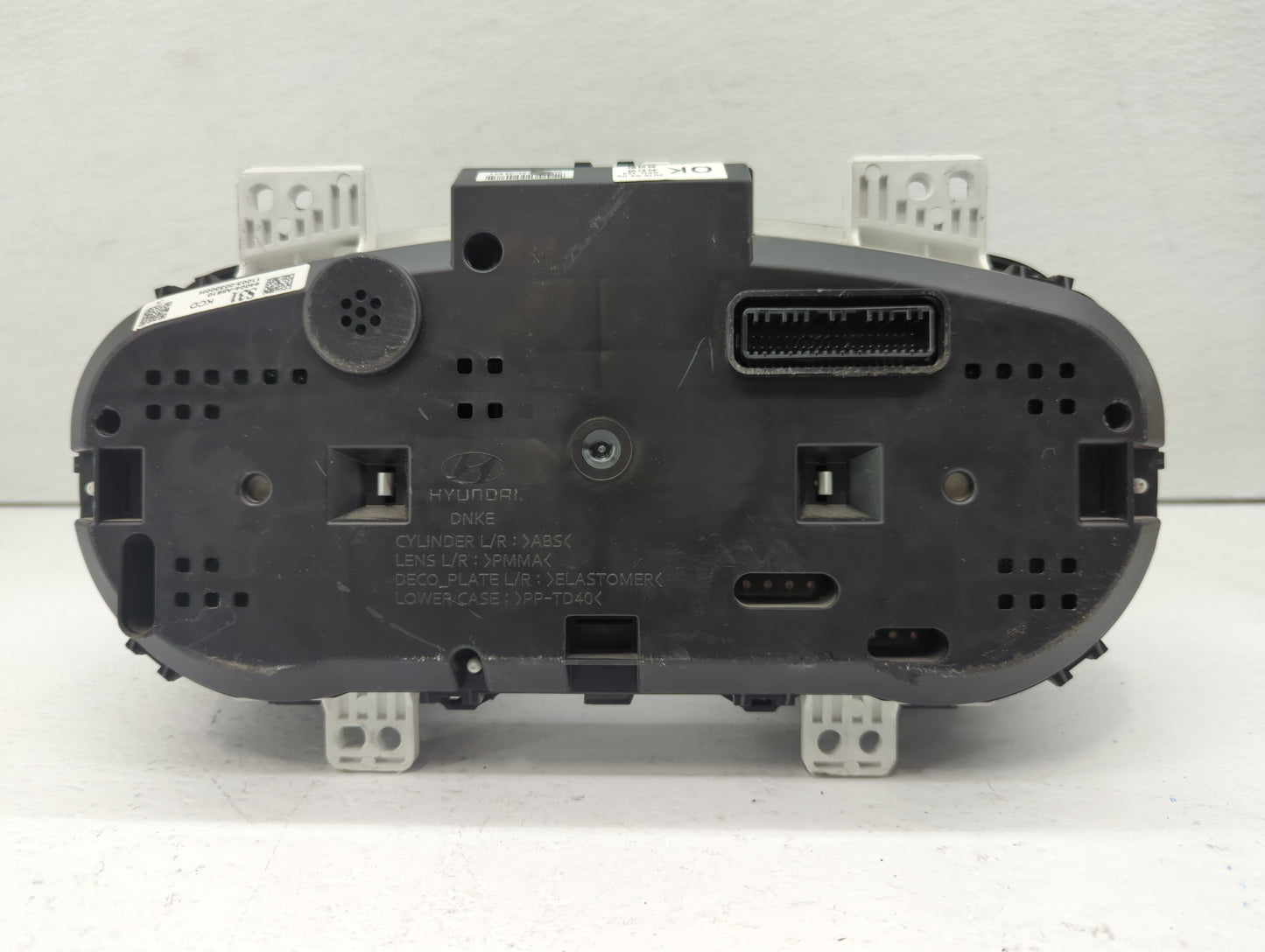 2016-2017 Hyundai Elantra Instrument Cluster Speedometer Gauges P/N:94004-A5610 Fits Fits 2016 2017 OEM Used Auto Parts - Oe