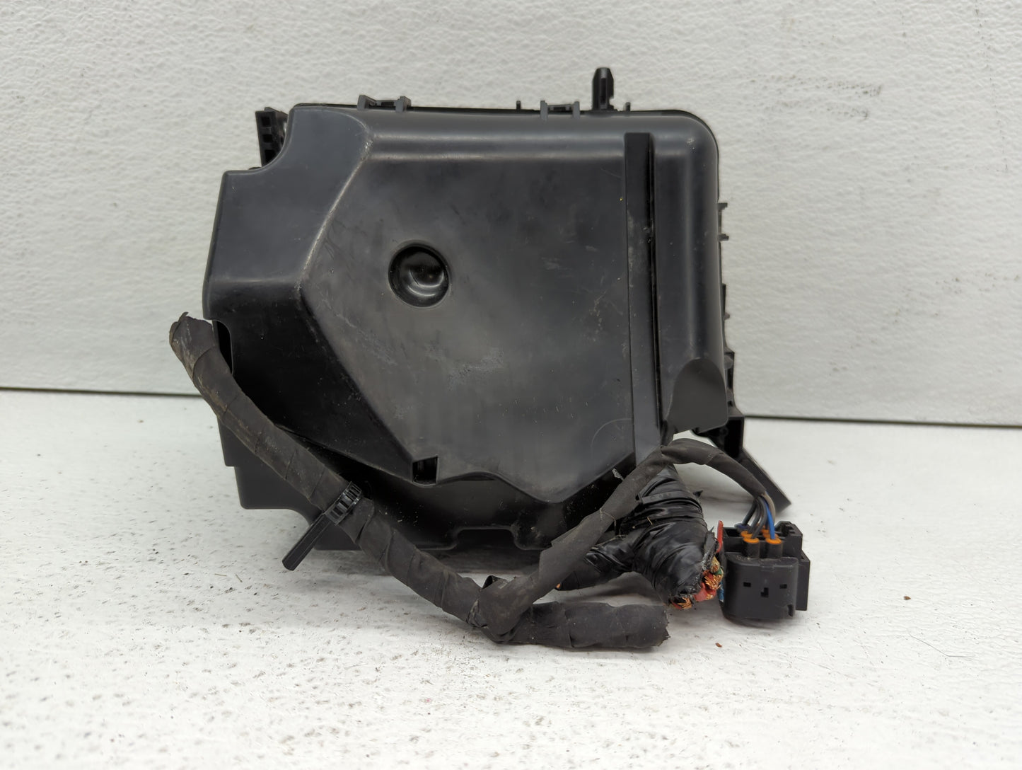 2014-2016 Hyundai Elantra Fusebox Fuse Box Panel Relay Module P/N:91950-3X510 91265-3X080, 91951-3X100 Fits Fits 2014 2015 2