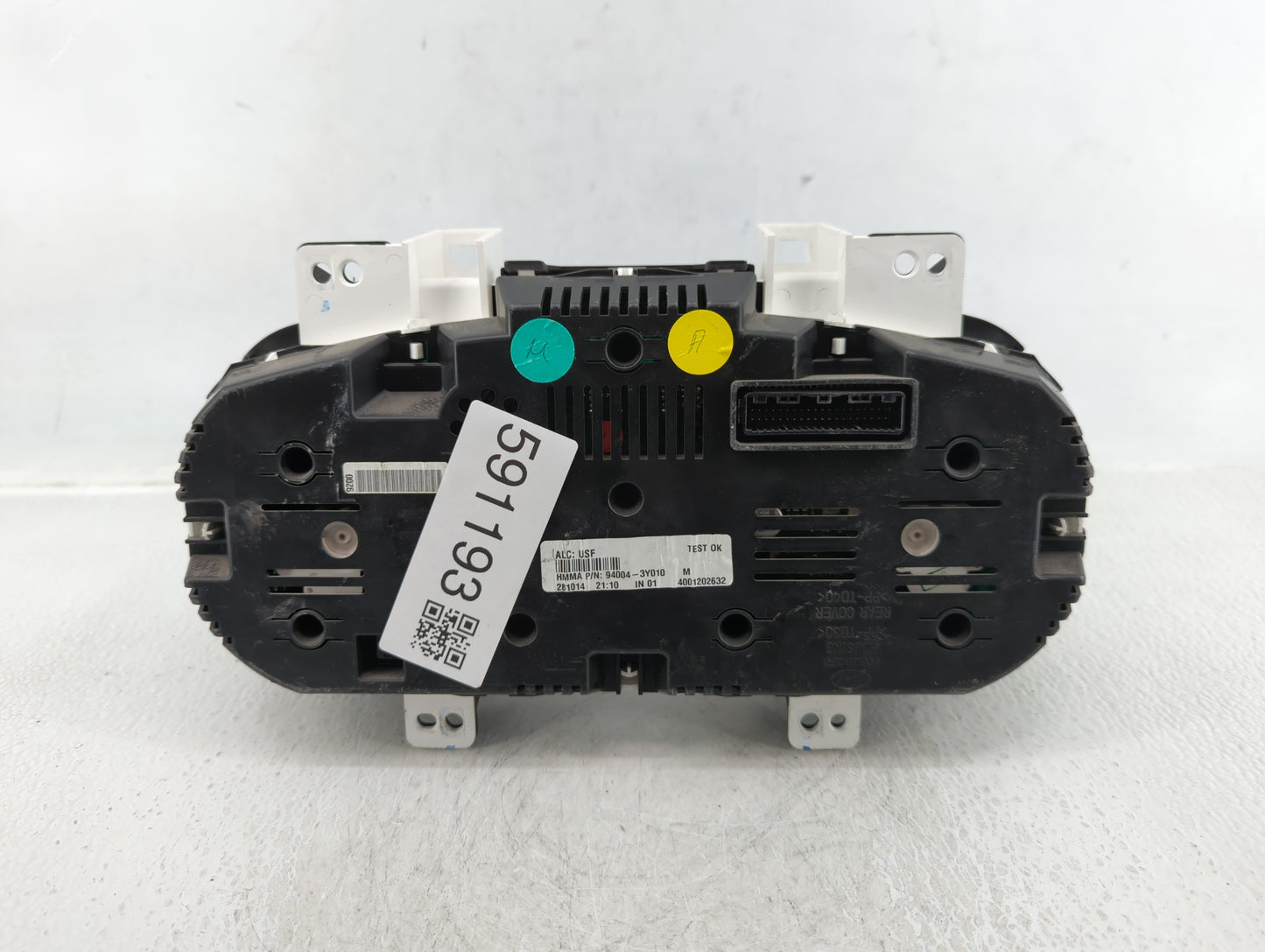 2014-2016 Hyundai Elantra Instrument Cluster Speedometer Gauges P/N:94004-3Y010 Fits Fits 2014 2015 2016 OEM Used Auto Parts