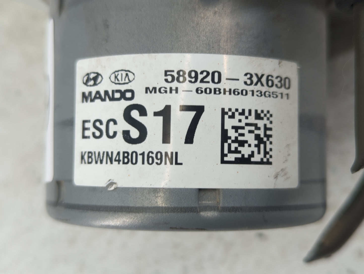 2014-2016 Hyundai Elantra ABS Pump Control Module Replacement P/N:58920-3X630 Fits Fits 2014 2015 2016 OEM Used Auto Parts -