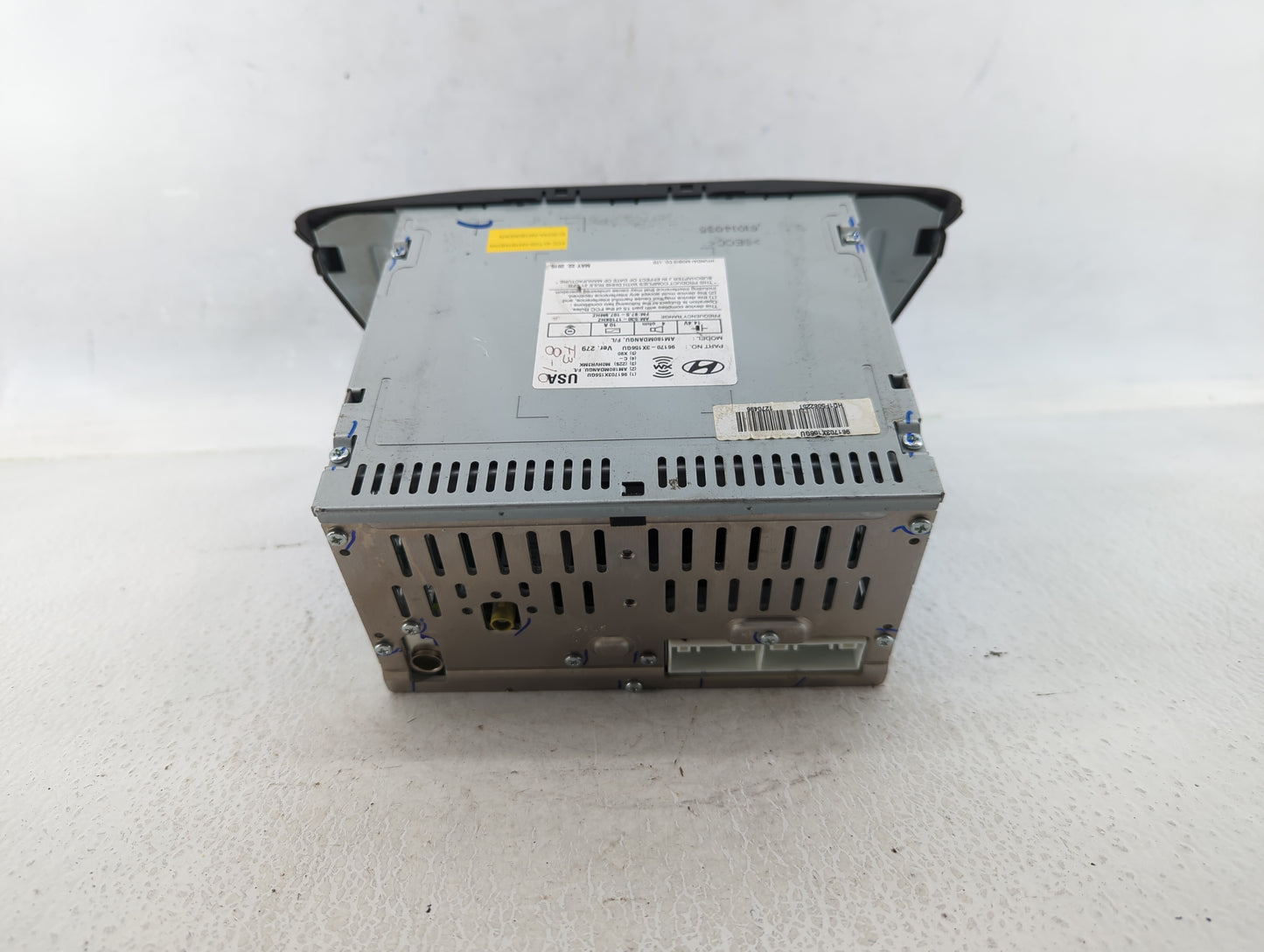 2014-2016 Hyundai Elantra Am Fm Cd Player Radio Receiver - Oemusedautoparts1.com