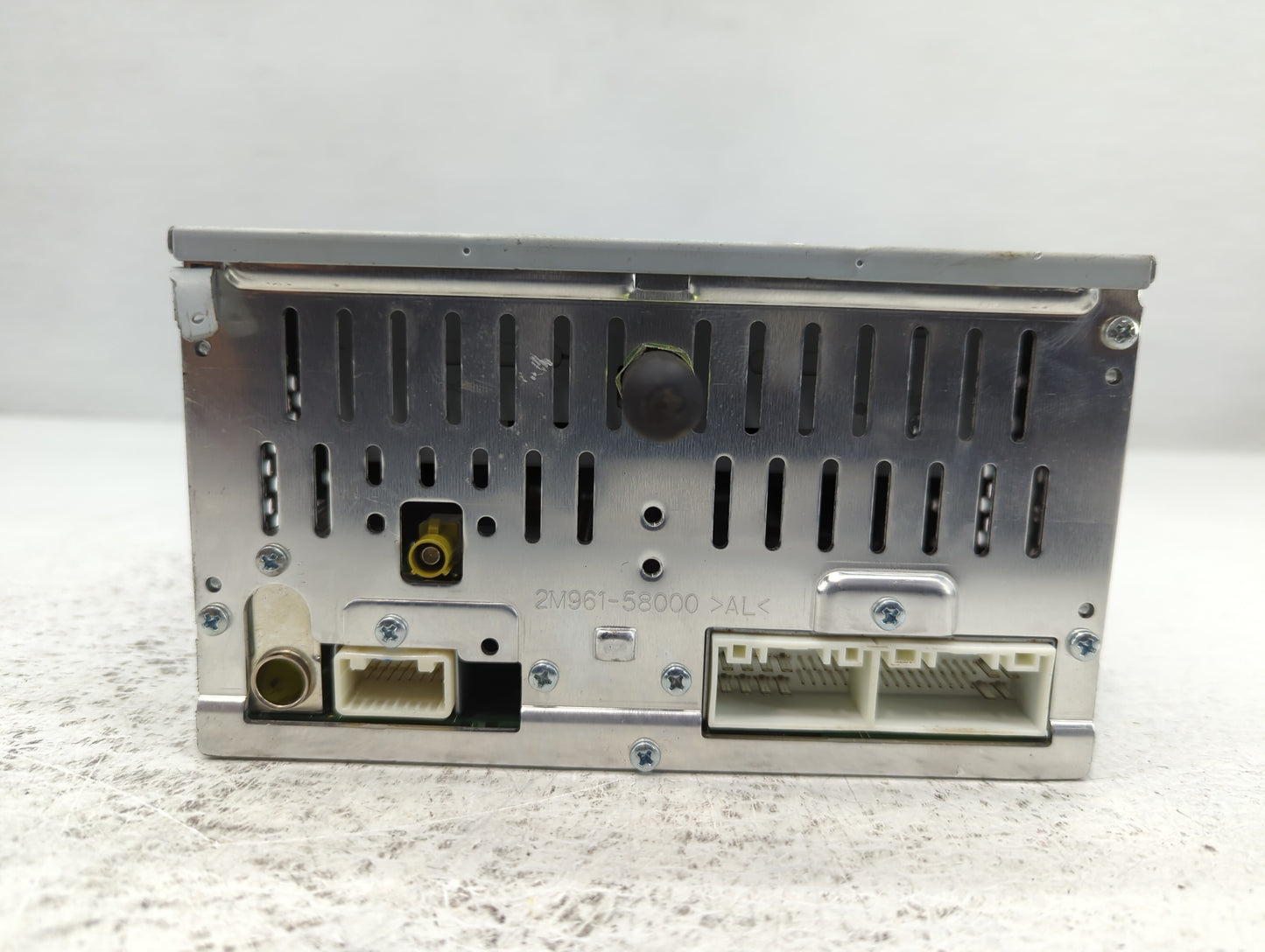 2016-2016 Hyundai Genesis Am Fm Cd Player Radio Receiver - Oemusedautoparts1.com