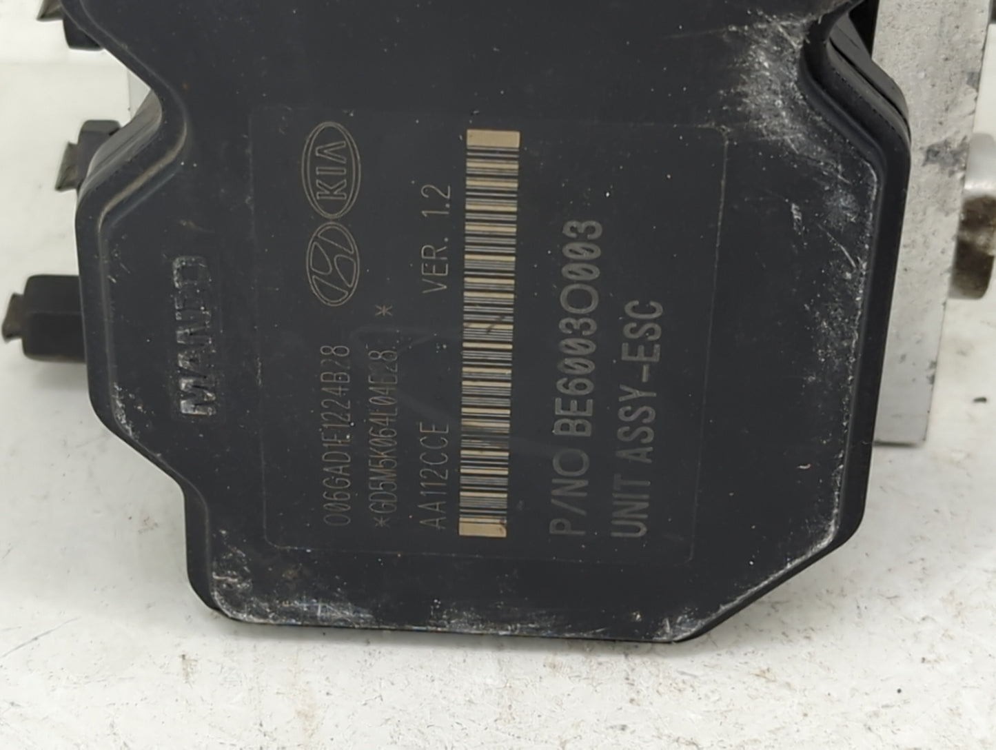 2013-2016 Hyundai Santa Fe ABS Pump Control Module Replacement P/N:BE6003O003 Fits Fits 2013 2014 2015 2016 OEM Used Auto Pa