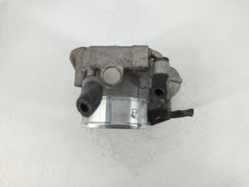 2016 Hyundai Santa Fe Throttle Body P/N:35100-2G700 Fits Fits 2011 2012 2013 2014 2015 OEM Used Auto Parts