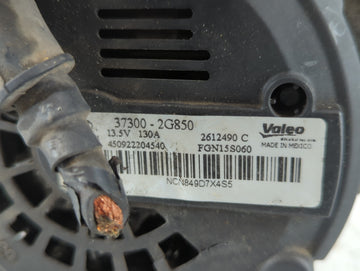 2016 Hyundai Santa Fe Alternator Replacement Generator Charging Assembly Engine OEM P/N:37300-2G850 Fits Fits 2014 2015 OEM Used Auto Parts