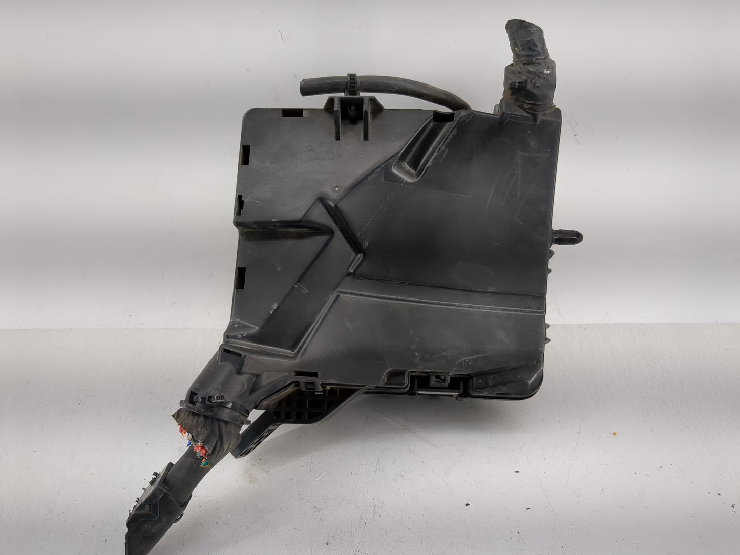 2016-2017 Hyundai Sonata Fusebox Fuse Box Panel Relay Module P/N:6423-0102 Fits Fits 2016 2017 OEM Used Auto Parts - Oemused
