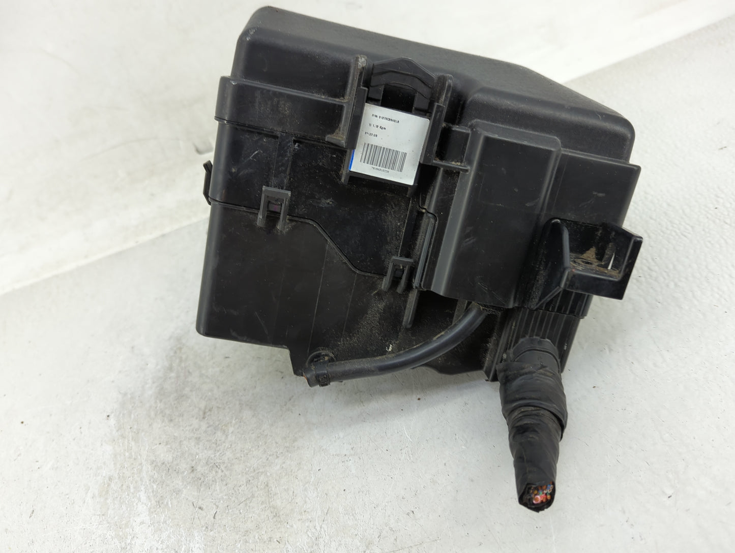 2016-2017 Hyundai Sonata Fusebox Fuse Box Panel Relay Module P/N:6423-0102-7-000 Fits Fits 2016 2017 OEM Used Auto Parts - O