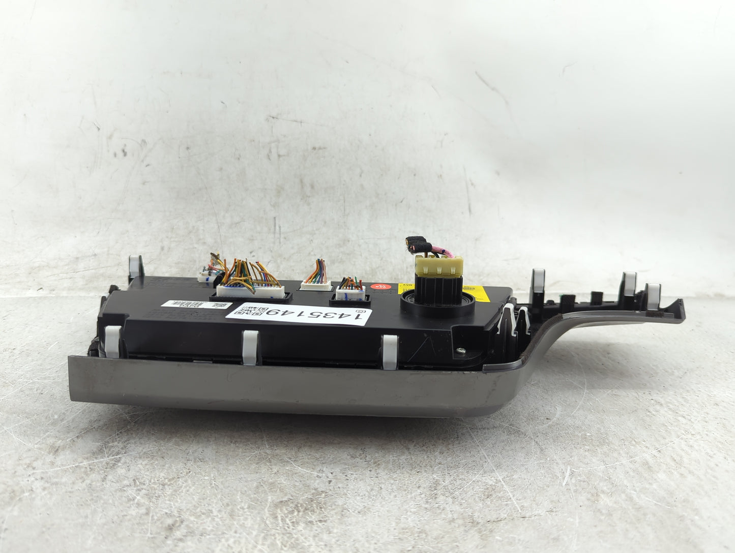 2015-2017 Hyundai Sonata Climate Control Module Temperature AC/Heater Replacement P/N:94510-C2530 D2AU 94510-C2530 Fits OEM