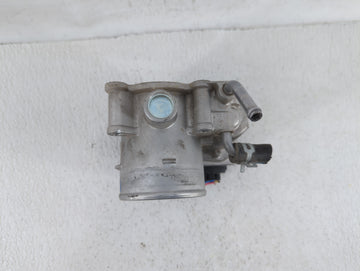 2016-2017 Hyundai Sonata Throttle Body P/N:35100-2E610 Fits Fits 2016 2017 2018 2019 OEM Used Auto Parts