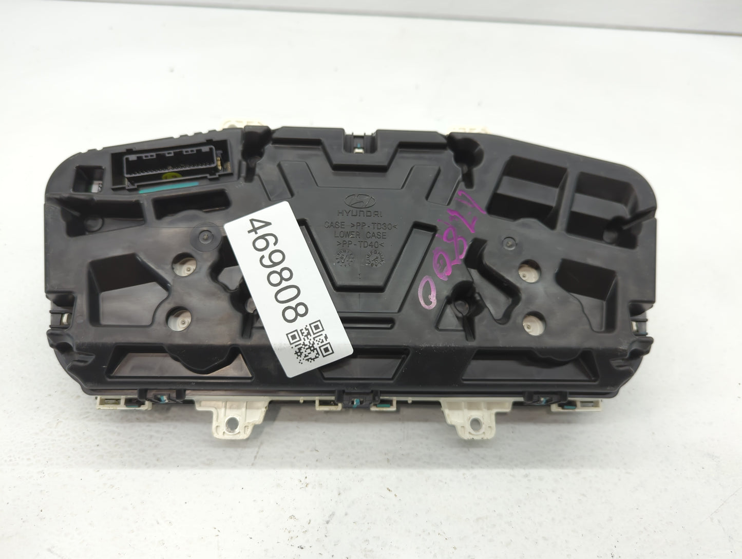 2016-2017 Hyundai Sonata Instrument Cluster Speedometer Gauges P/N:94001-C2200 94001-C2201 Fits Fits 2016 2017 OEM Used Auto